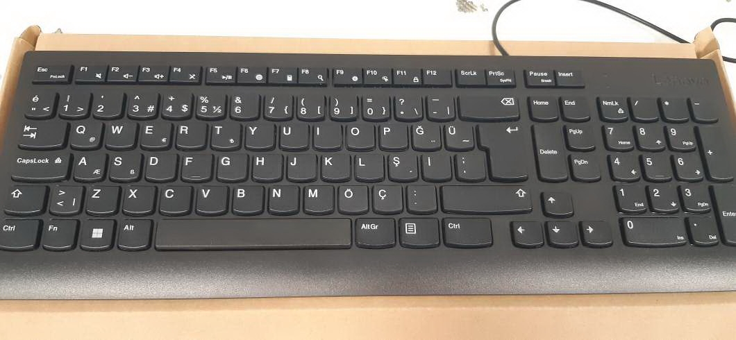 Lenovo EKB 536A USB Wired Keyboard En lenovo-ekb-536a-usb-wired-keyboard-en